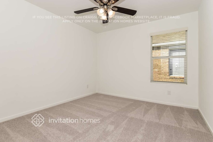Building Photo - 1407 Merlin Blf St