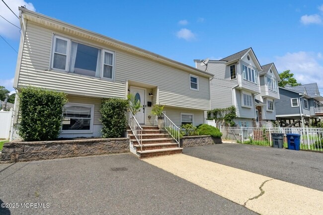 Primary Photo - 52 Atlantic St