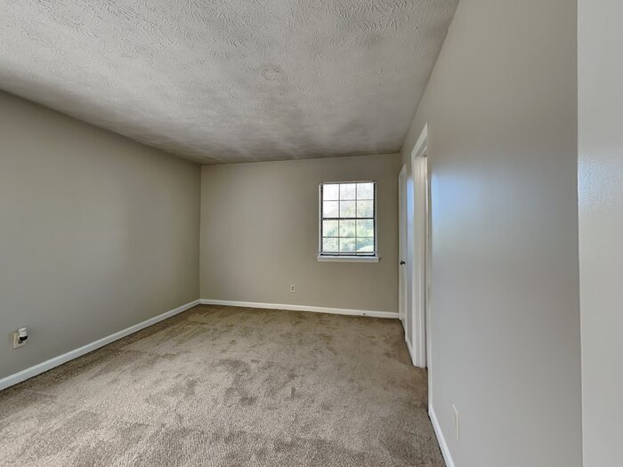 Building Photo - 1749 Big Valley Way