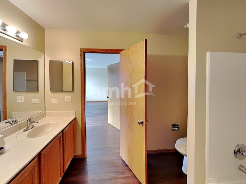 Building Photo - 2704 Telluride Ct