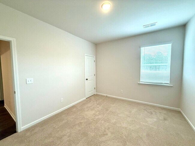 Building Photo - 9093 Malahide Ln