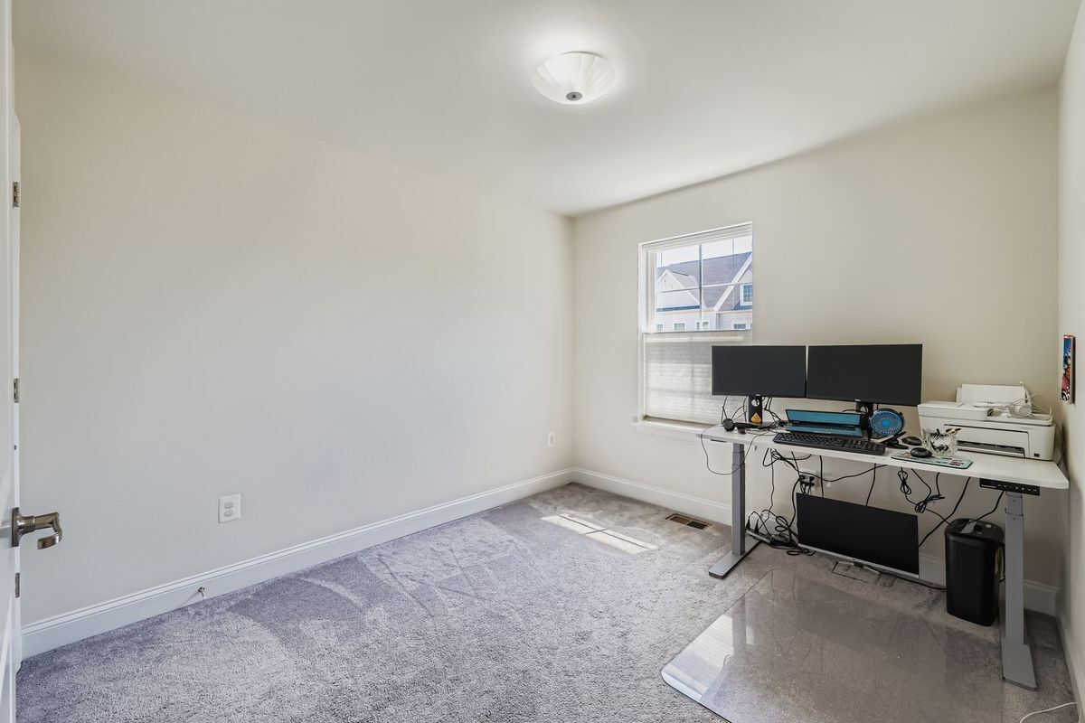 Building Photo - 7588 Warburg Way