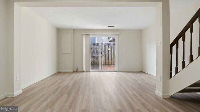 Building Photo - 12502 Laurel Grove Pl