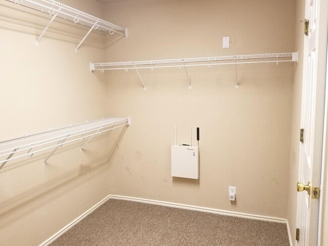 Building Photo - 306 Bright Chase