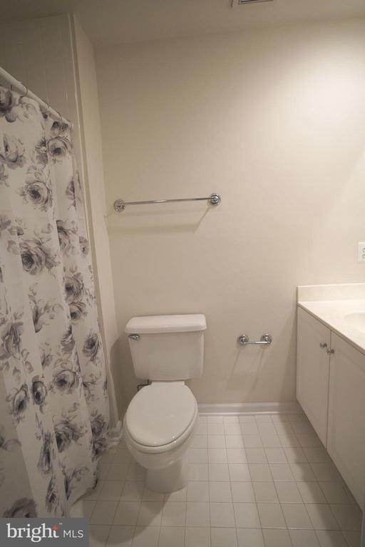 Building Photo - 1609 Leeds Castle Dr