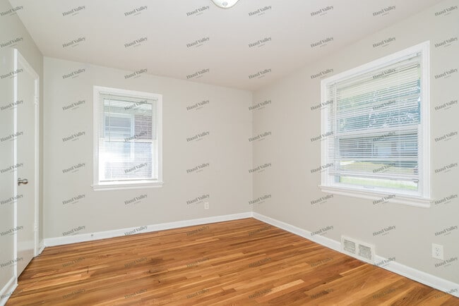 Building Photo - 9244 Filibert Dr