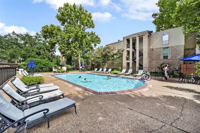 Building Photo - 4641 Wild Indigo St