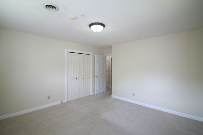 Building Photo - WONDERFUL 2-STORY HOME IN WALNUT CREEK *SP...