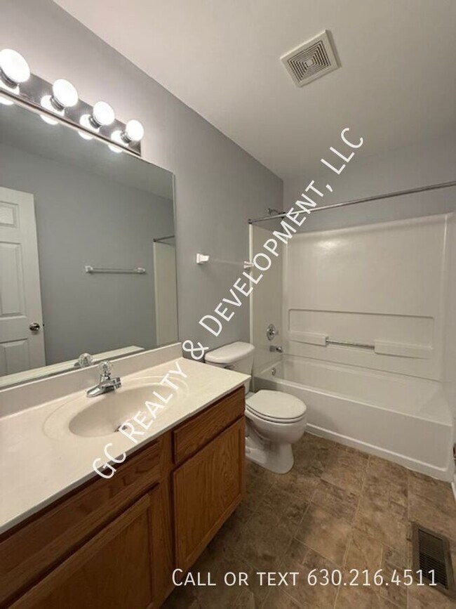 Building Photo - 4018 Boulder Ct