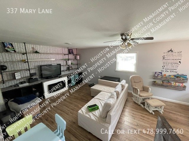 Building Photo - 337 Mary Ln