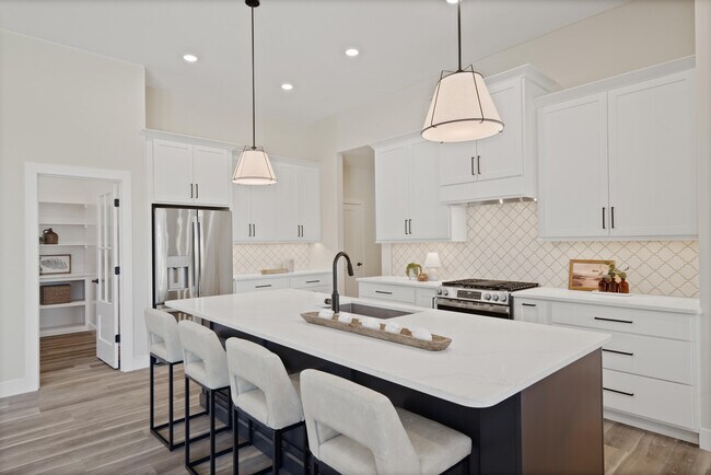 Building Photo - 5201 Buttercup Dr