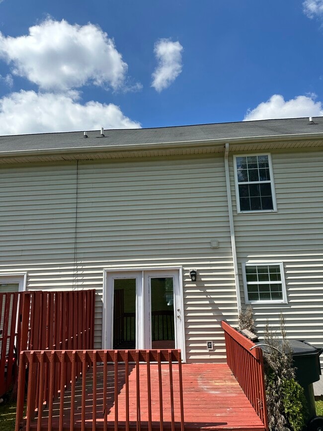 Building Photo - 254 Booher Rd