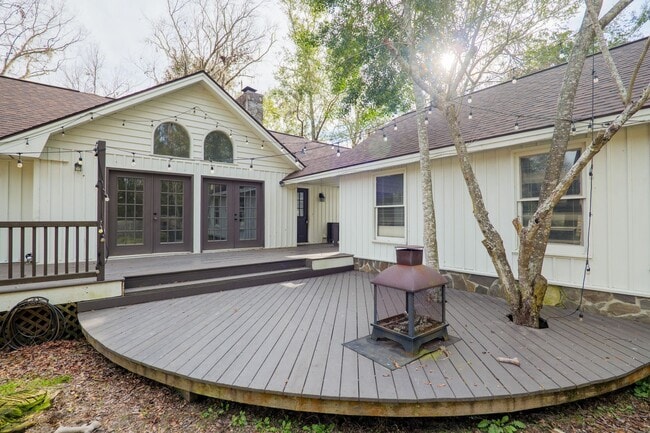 Building Photo - 4538 Golden Oaks Dr