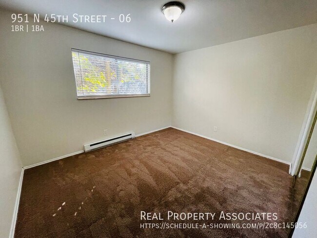 Building Photo - 951 N 45th St