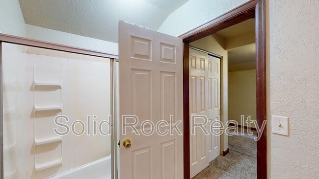 Building Photo - 511 E Cache La Poudre St