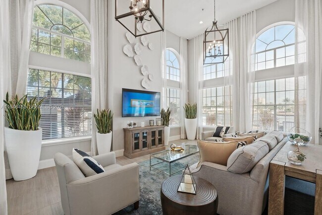 Building Photo - 3101 Port Royale Blvd