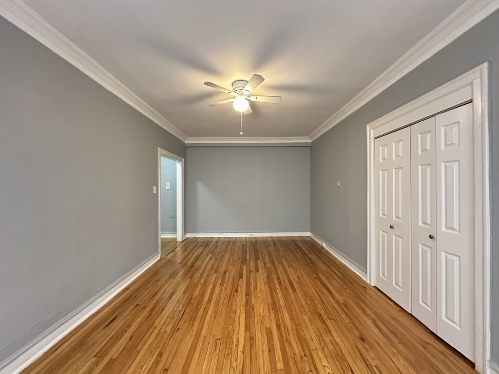 Building Photo - 1363 W Estes Ave