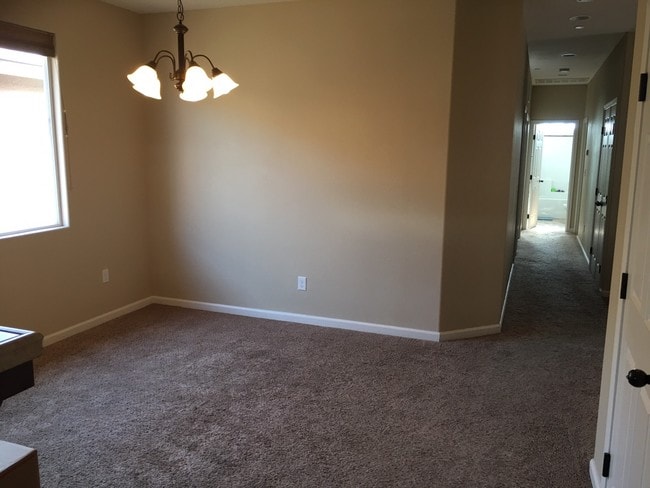 Building Photo - 4719 Ryzona Dr