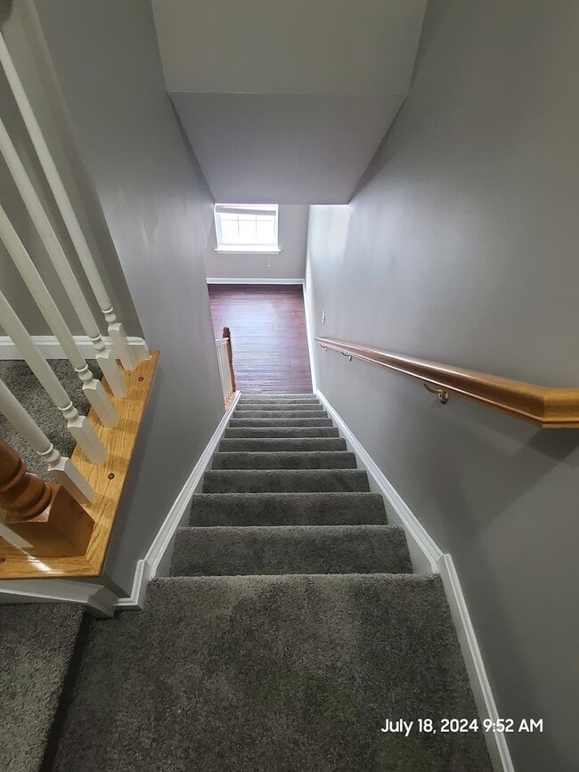 Building Photo - 3 Bedroom Townhouse for Rent in Waynesboro!