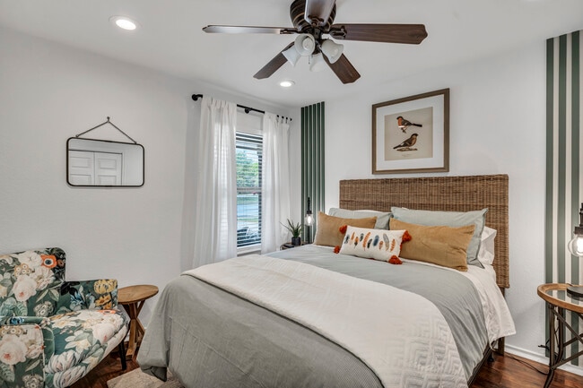 Building Photo - 505 Sunflower Dr