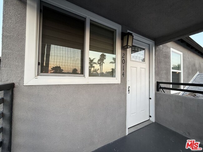 Building Photo - 2012 S Holt Ave