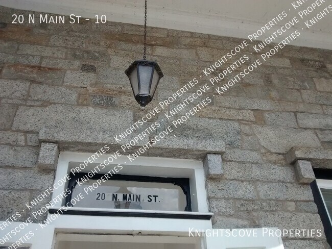Building Photo - 20 N Main St