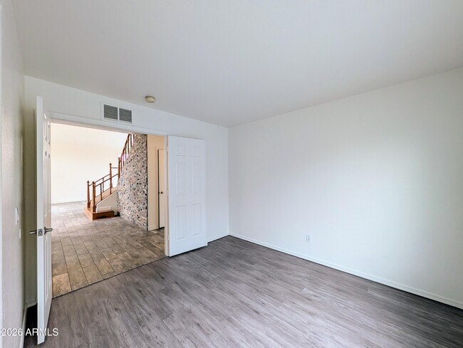 Building Photo - 1836 E Aspen Way