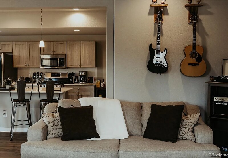 Building Photo - 7935 Shiloh Mesa Dr