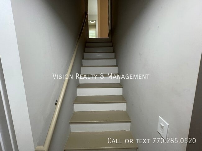 Building Photo - 4125 Flat Shoals Rd