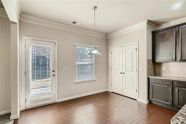 Building Photo - 1835 Habersham Villa Dr