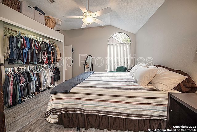 Building Photo - 16807 Cedar Tree Way