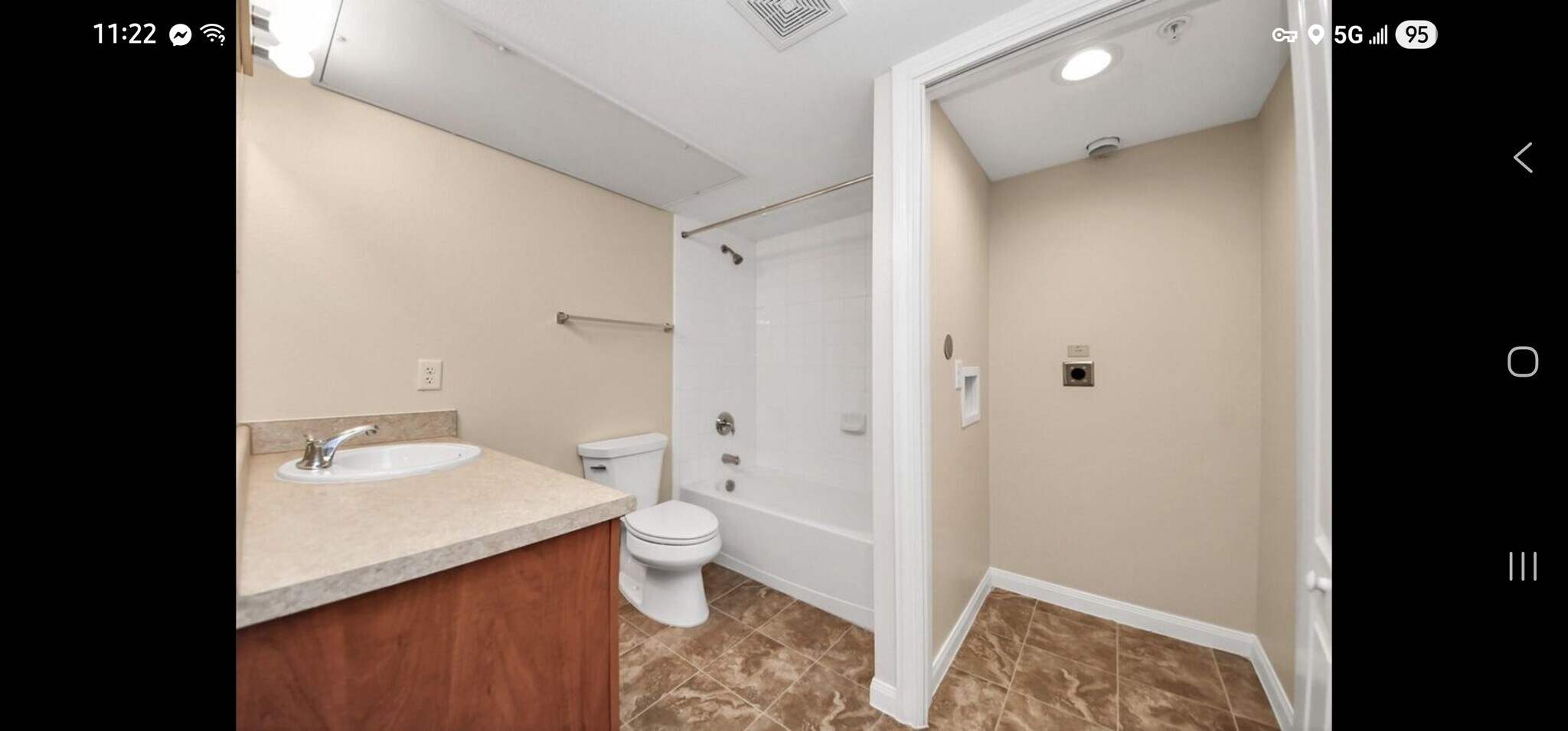 Building Photo - 8415 Hearth Dr