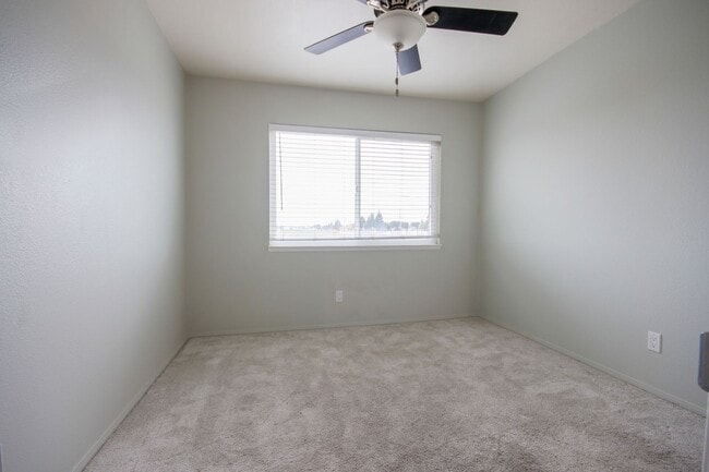 Building Photo - Charming All-Inclusive 1BR with Resort-Style Amenities