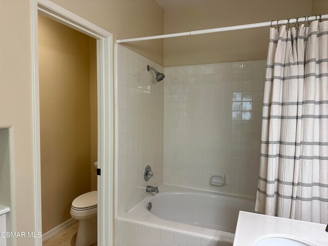 Building Photo - 4895 Martona Dr