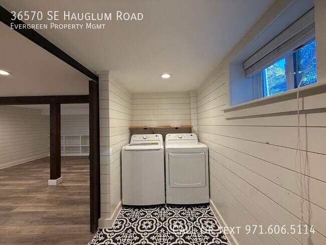 Building Photo - 36570 SE Hauglum Rd