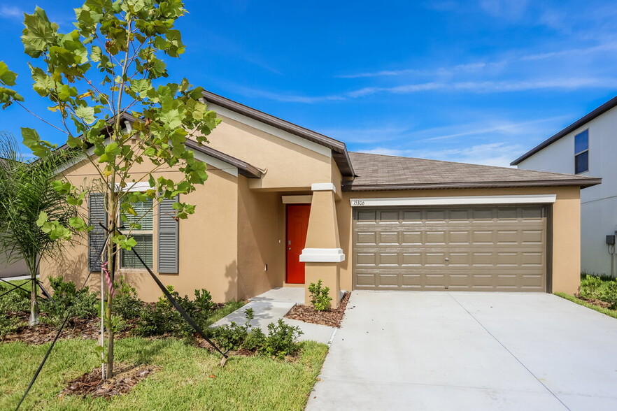 Primary Photo - 15306 Miller Creek Dr