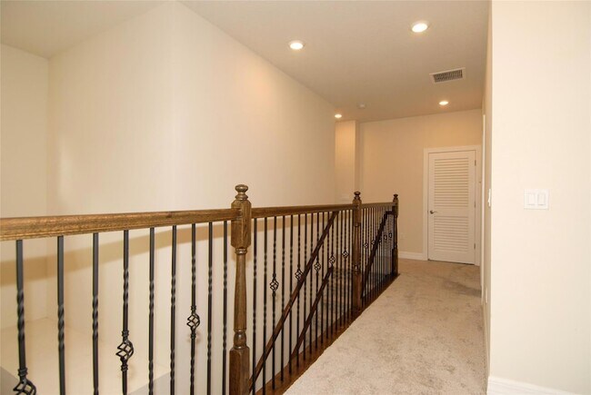 Building Photo - 4628 Pinehurst Trl E