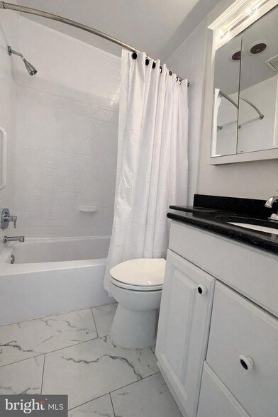 Building Photo - 301 N Beauregard St