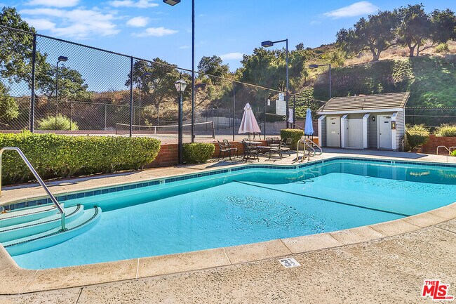 Building Photo - 4204 Flintlock Ln