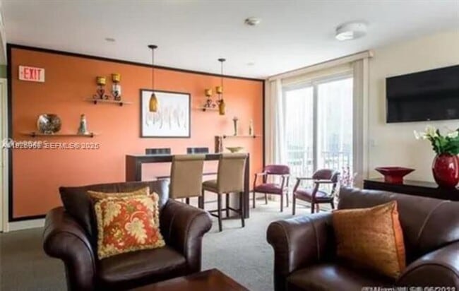 Building Photo - 2701 SW 3rd Ave