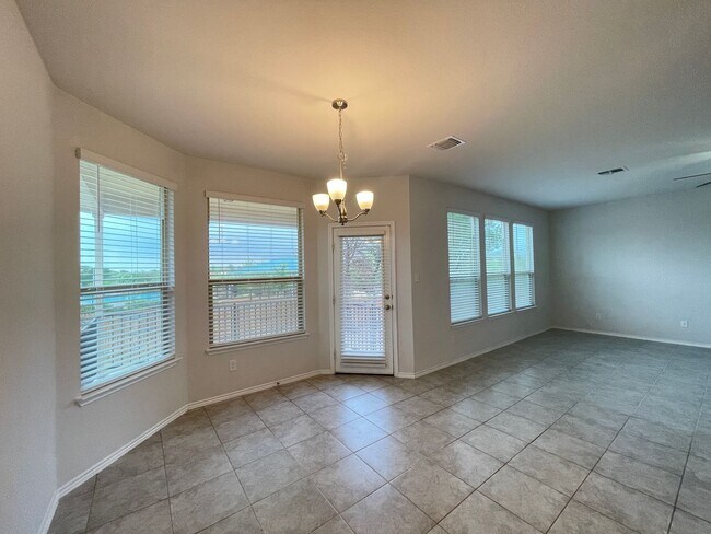 Building Photo - 1816 Cow House Ct