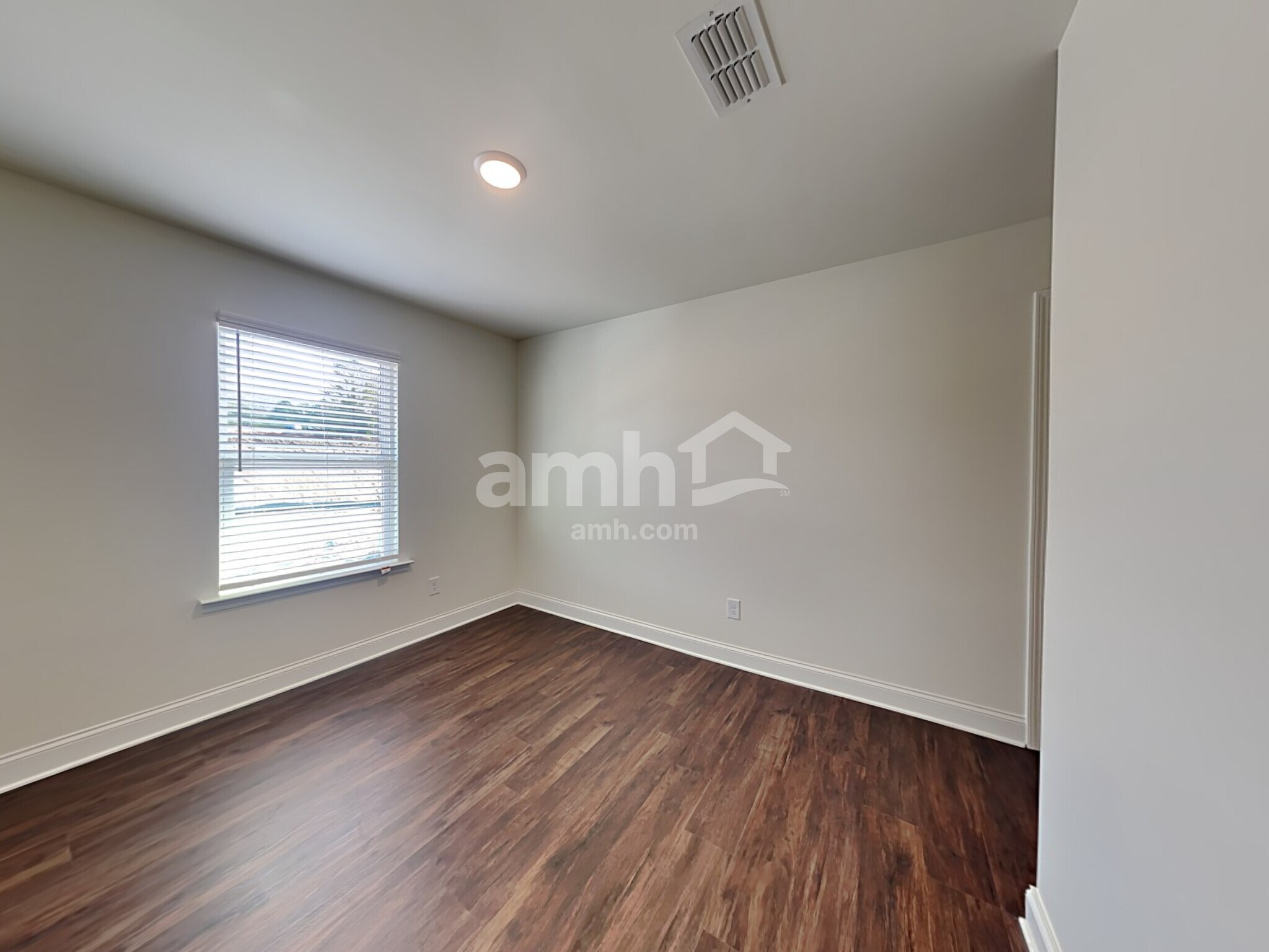 Building Photo - 845 Headland Wy
