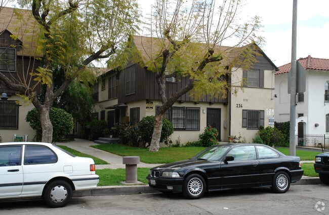 Building Photo - 232-6 S. Harvard Blvd