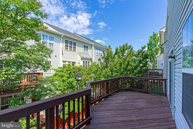 Building Photo - 107 Colville Dr