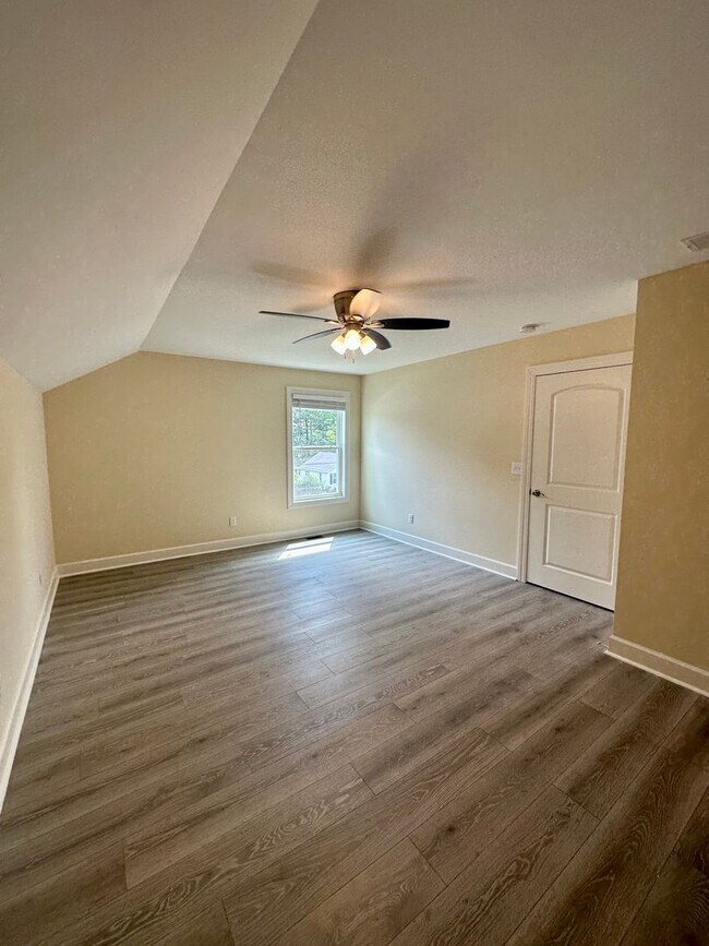 Building Photo - SPACIOUS NEWLY BUILT HOME
