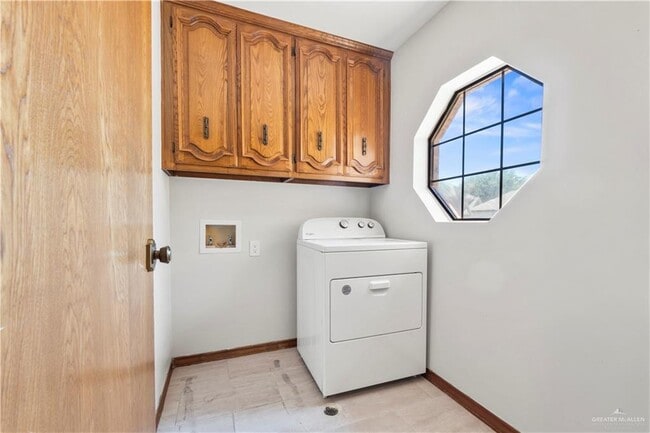 Building Photo - 29 Rio Grande Dr