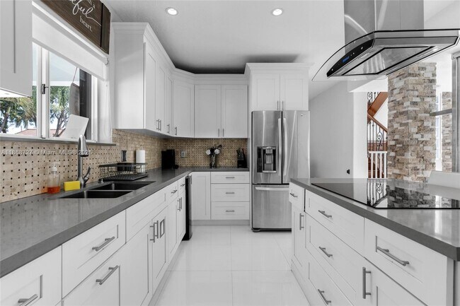 Building Photo - 5161 SW 159th Ct