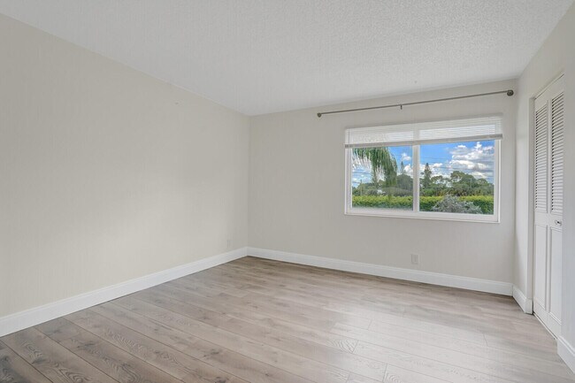 Building Photo - 4991 Sable Pine Cir
