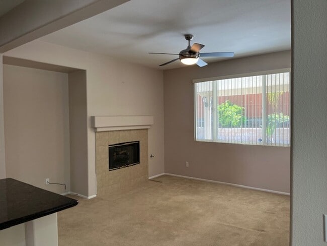 Building Photo - Single Story in French Valley 3 Bed/2 Bath