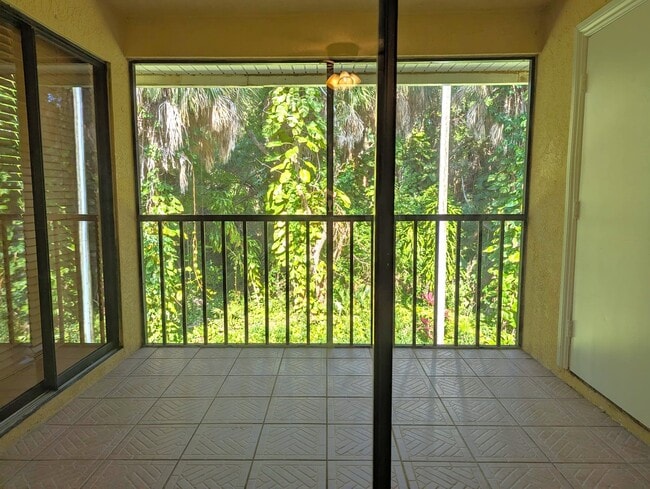 Building Photo - 3001 58th Ave S